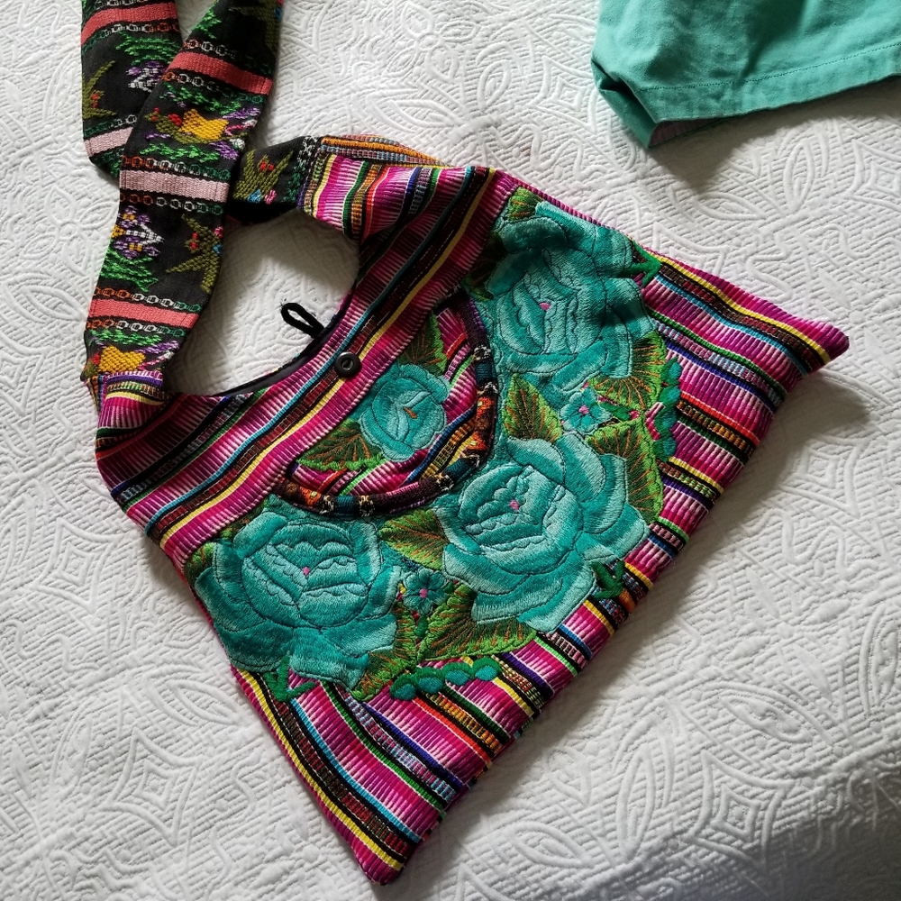 Hobo style woven bag Gorgeous colors